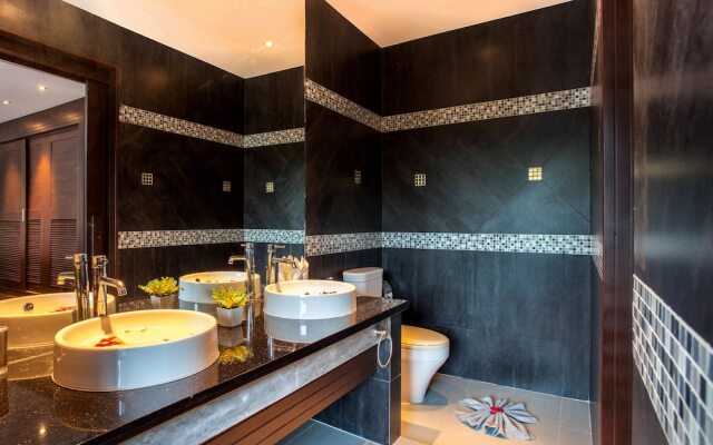 Luxury Pool Villa Kamala
