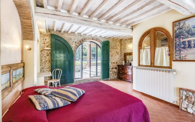 Villa Ademollo with Pool in Chianti Hills