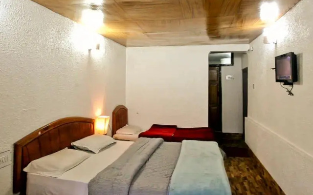 Hotel New Bharat