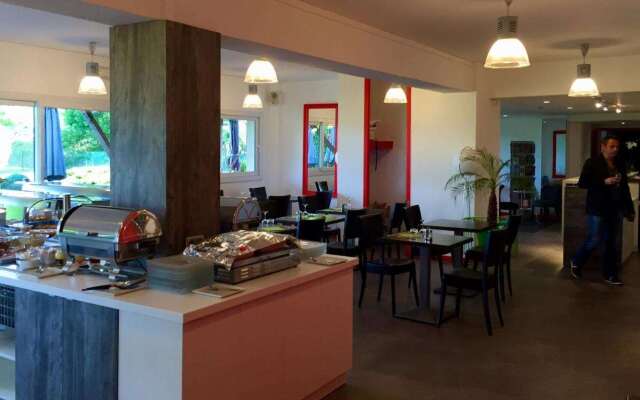 Brit Hotel Rouen Sud / Val De Reuil