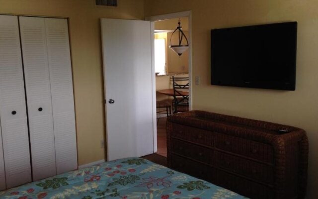 Surf Rider Resort