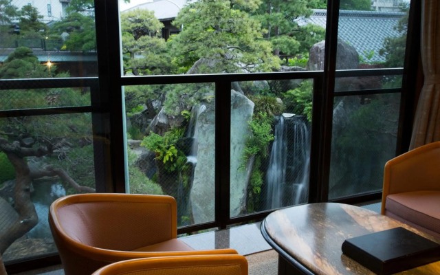 Meiseki No Yado Kagetsu