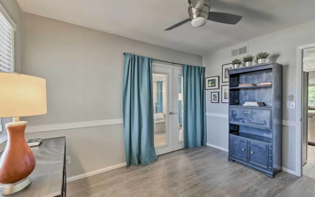 Near Golfing: Mesa Escape w/ Pool & Yard