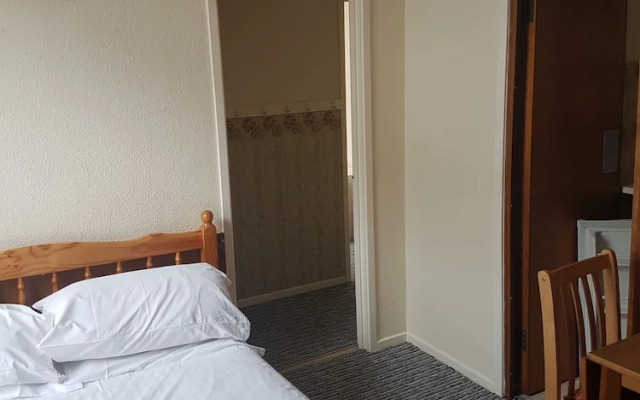 4 Berth, Ground Floor Flat, Apsley 1