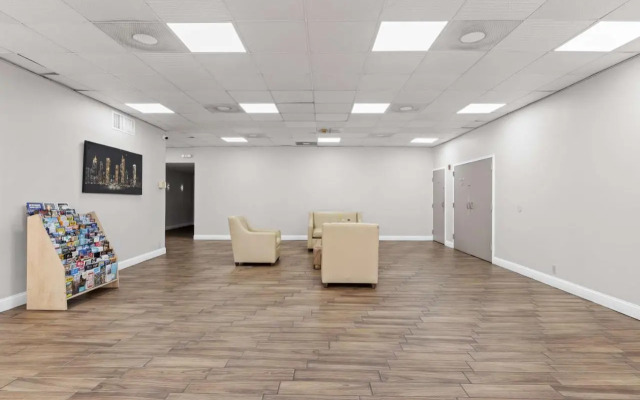 Best Western Mid-Cities Inn