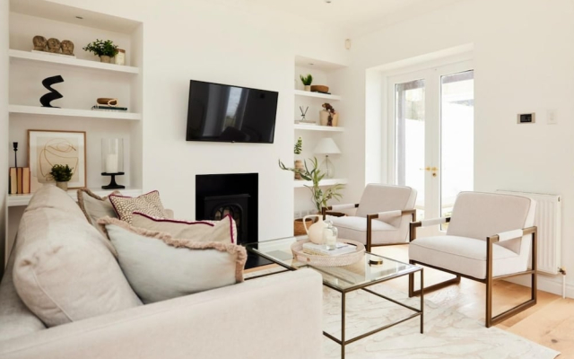 The Kensington Chelsea Escape - Stunning 5Bdr With Patio Terrace