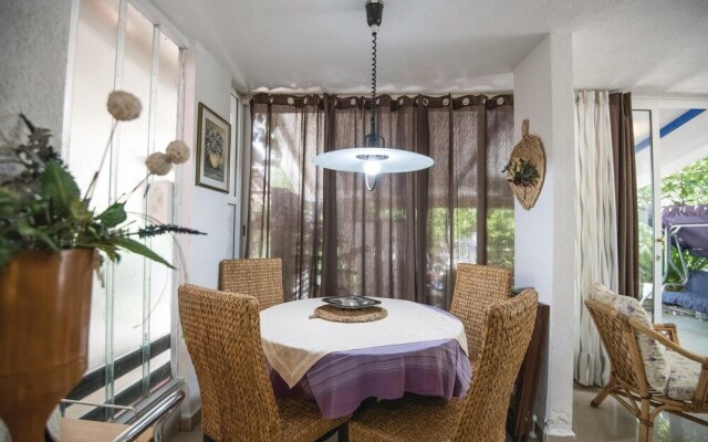 Awesome Home in Sucuraj With Wifi and 3 Bedrooms