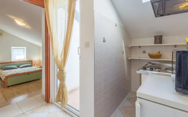 Amazing Home in Porec With Wifi and 0 Bedrooms - Hotel in Porec - Photo 2