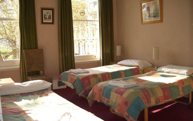 Curzon House Hotel - Hostel