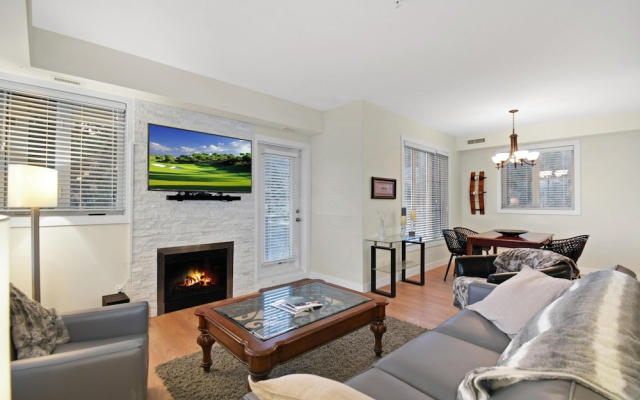 2301 Country Club Drive - 3 Bedroom