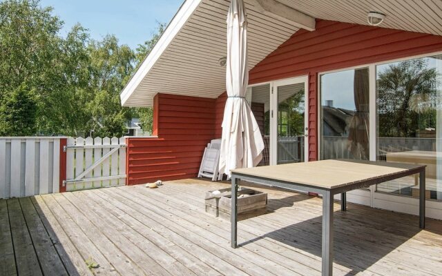 Exotic Holiday Home in Midtjylland With Terrace