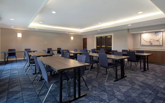 Courtyard by Marriott Cincinnati Airport