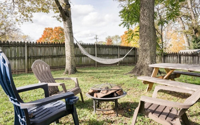 Spa-inspired Modern Oasis Near Downtown Nashville