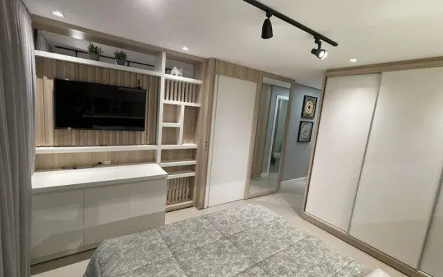 Riverside Residence