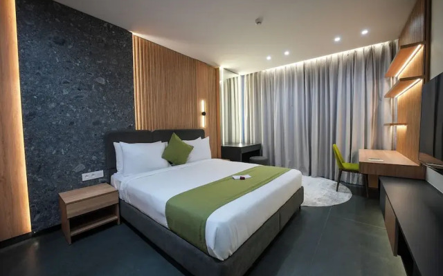 L'Avenue Hotel Apartments