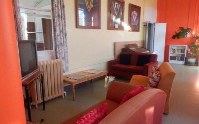 Thomas's Catlins Lodge and Camp Ground