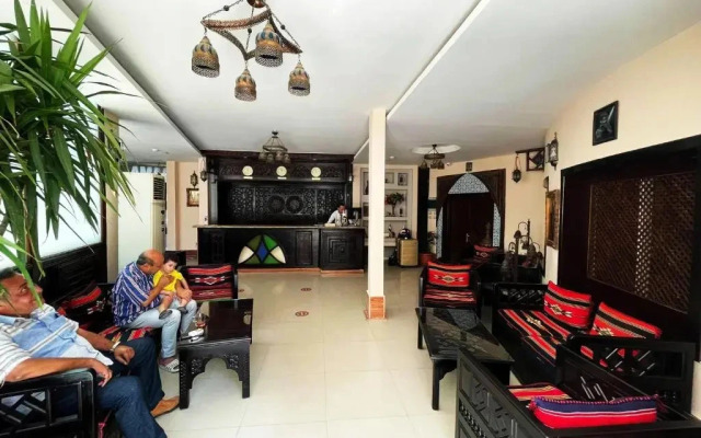 Naama Inn