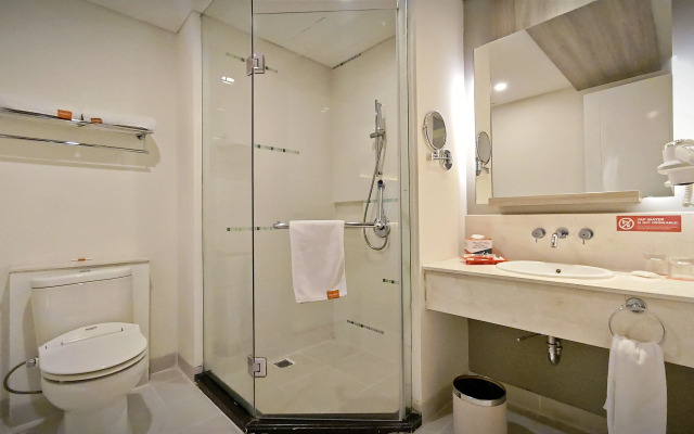 HARRIS Suites fX Sudirman