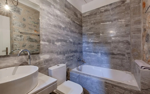 Aegila Boutique Hotel