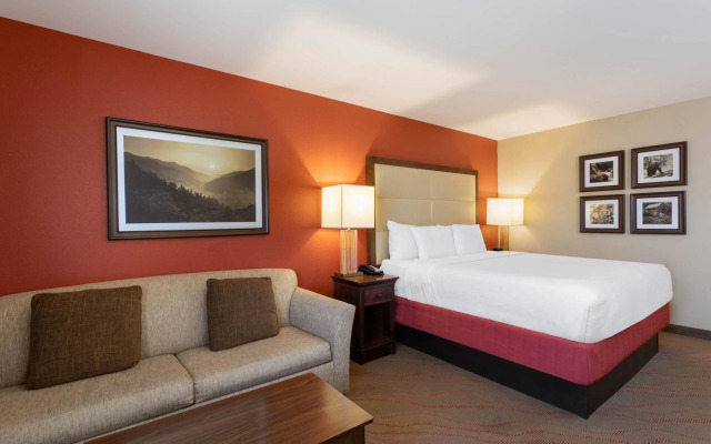 La Quinta Inn & Suites by Wyndham Pigeon Forge