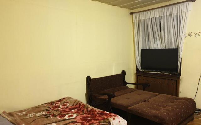 30 Elene Akhvlediani St, Tbilisi