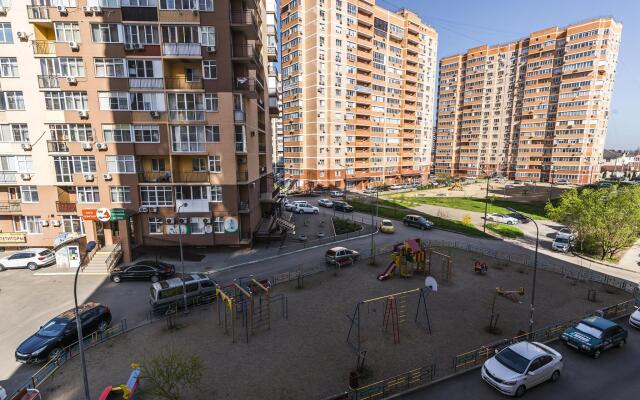 Апартаменты на улице Ишунина 7