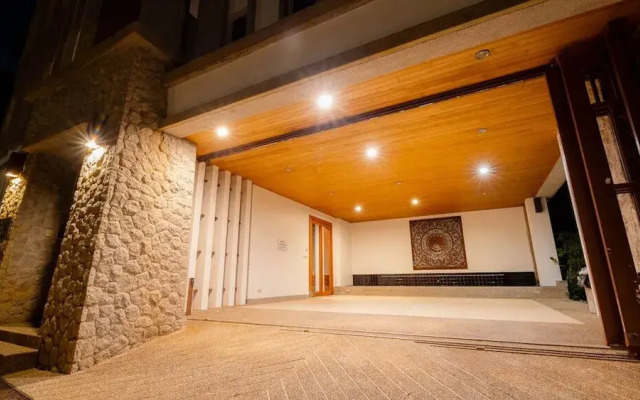 Seaview Villa In Hilltop Estate - VYS1
