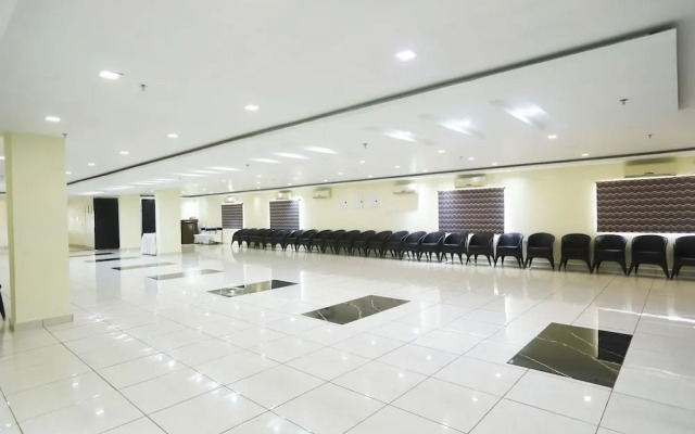 Hotel Radhika Regency