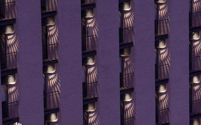 REZ Hotel