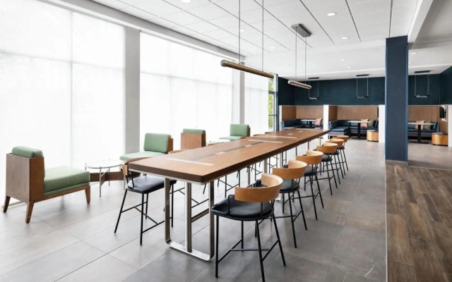 Courtyard By Marriott New Castle