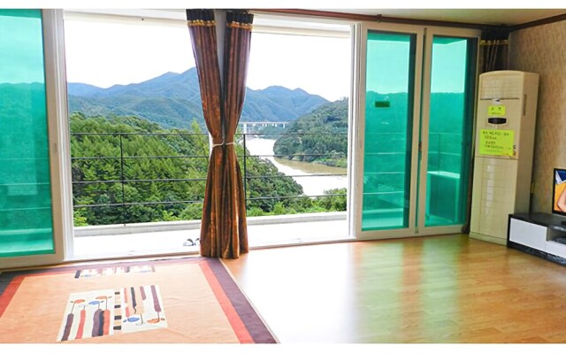 Chuncheon Watersky Pension