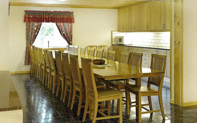 Four-Bedroom Holiday home in Mellerud