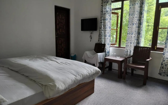 Sky Light Guest House