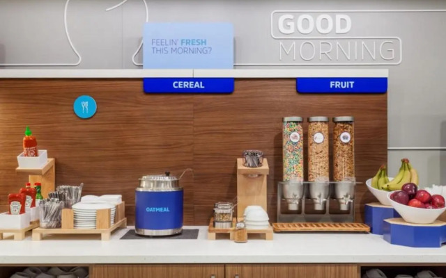 Holiday Inn Express Hamilton Upper James by IHG