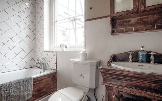 Rumwell Park - 8 Bedroom Manor House- Taunton