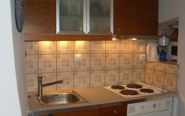 Alkistis Cozy By The Beach Apt In Ikaria Island, Therma 1st Floor