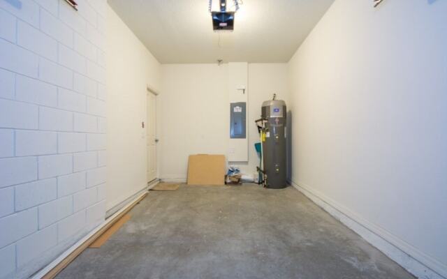 H2u - Gaston - Cb3181 4 Bedroom Townhouse