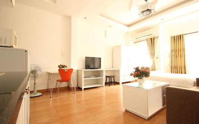 Smiley Apartment 3