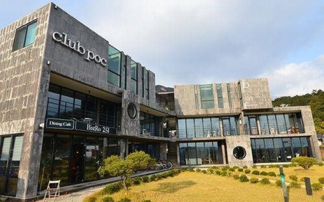 Ganghwado (Seokmodo) Club Poc Pension (Building B)