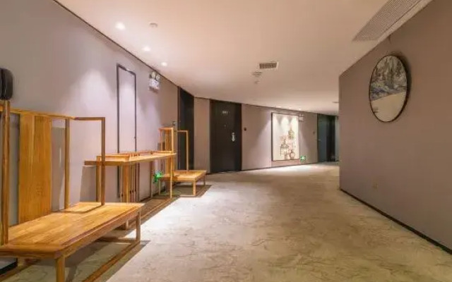 TOWO Shangpin Hotel (Changsha Desiqin Institute of Technology)