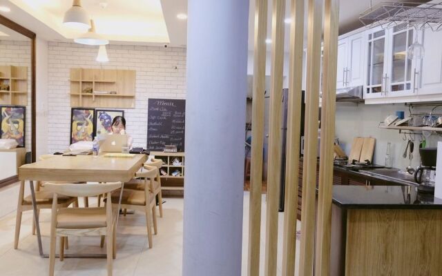 Hostie Saigon Wanderlust Home
