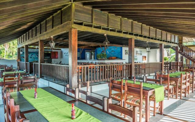 Playa de Oro Lodge