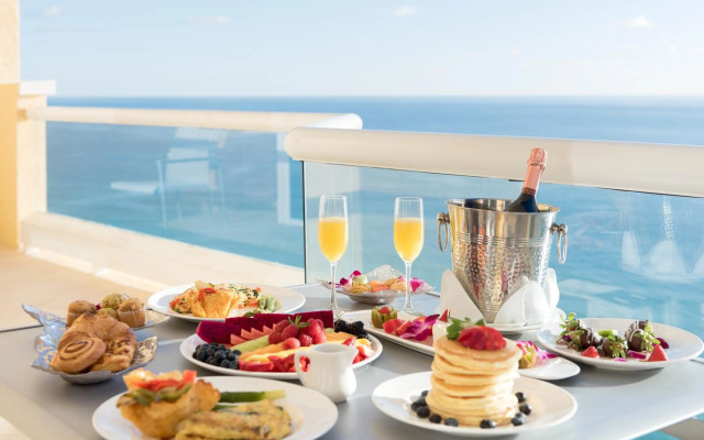 Acqualina Resort & Residences On The Beach
