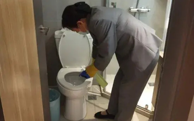 Homeinn Hotel (Xuchang Bayi Road Fat Donglai Angel City)