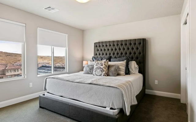 Zion Comfort By Redawning