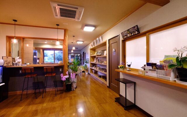 Yufuin Waraneko no Yado