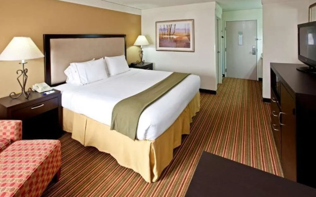 Holiday Inn Express Litchfield