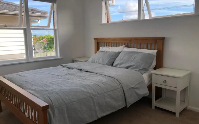 Comfortable Holiday Home at Mt Wellington