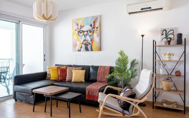 Quint - 2-Bedroom Apt & Pool in Protaras