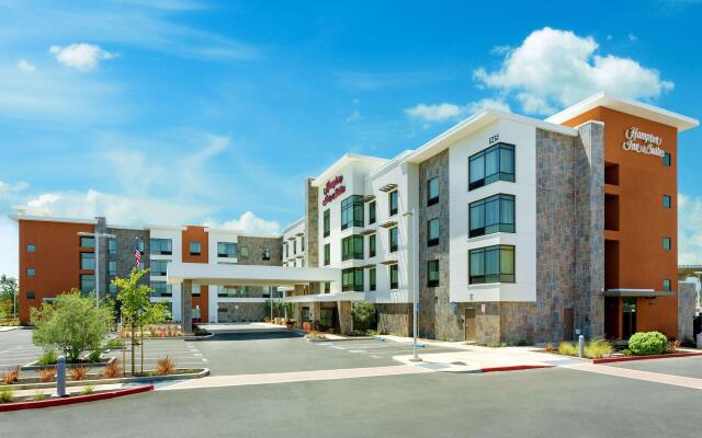 Hampton Inn & Suites Napa